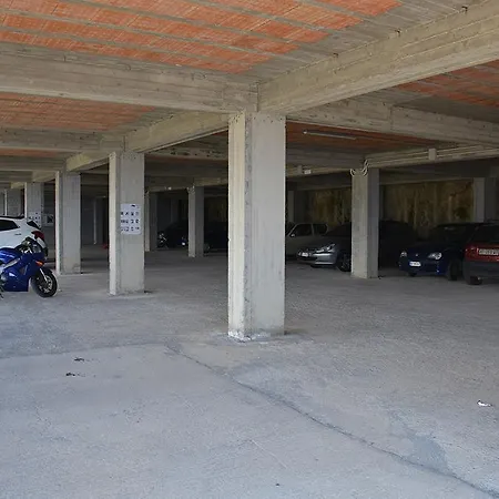 Casa Bellavista קסטלמולה